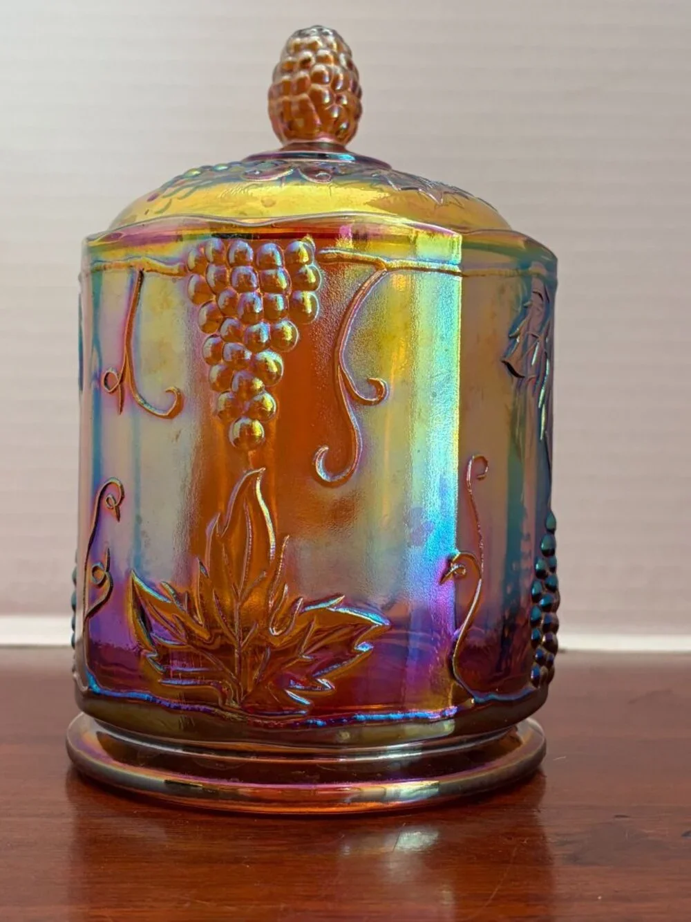 Vintage Indiana Glass Harvest Grape Marigold 7